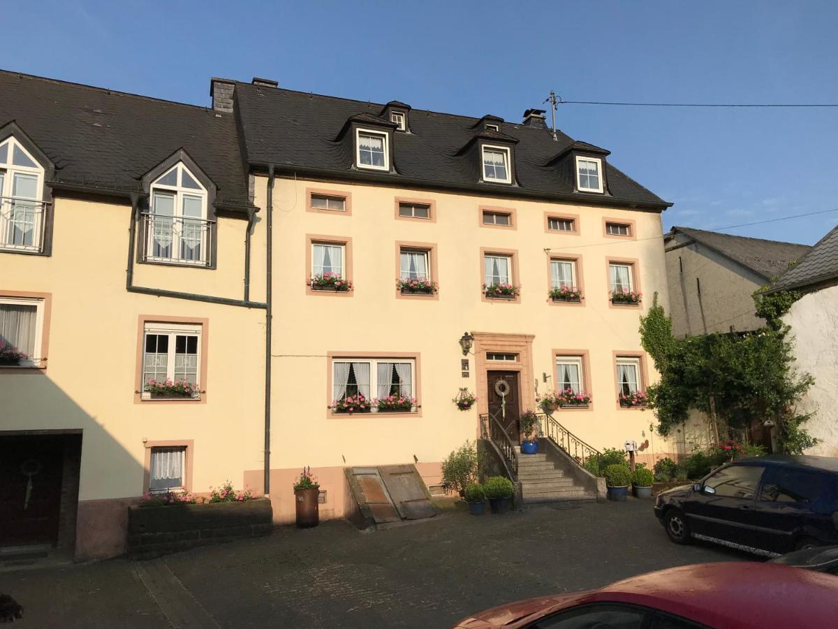 4 Kreuzstrasse Laaschhof Apartment